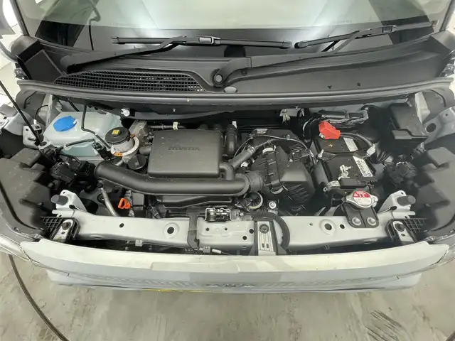 ホンダ Ｎ ＢＯＸ 滋賀県 2024(令6)年 0.4万km プレミアムサンライトホワイトパール 純正８インチナビ/（AM/FM/CD/DVD/フルセグTV/Bluetooth/USB）/バックカメラ/片側パワースライドドア/前席シートヒーター/前方ドライブレコーダー/追従型クルーズコントロール/LEDヘッドライト/電動パーキングブレーキ/ブレーキホールド/ステアリングスイッチ/ETC