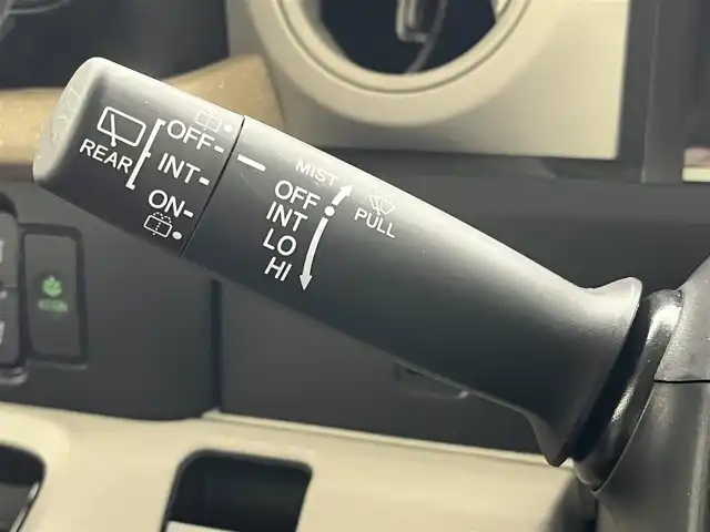 ホンダ Ｎ ＢＯＸ 滋賀県 2024(令6)年 0.4万km プレミアムサンライトホワイトパール 純正８インチナビ/（AM/FM/CD/DVD/フルセグTV/Bluetooth/USB）/バックカメラ/片側パワースライドドア/前席シートヒーター/前方ドライブレコーダー/追従型クルーズコントロール/LEDヘッドライト/電動パーキングブレーキ/ブレーキホールド/ステアリングスイッチ/ETC
