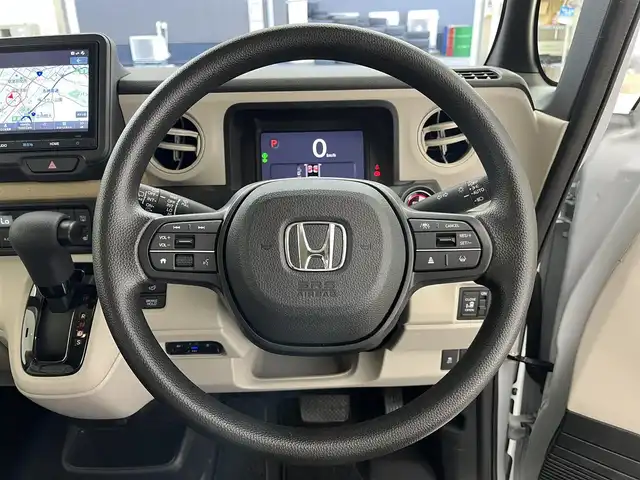 ホンダ Ｎ ＢＯＸ 滋賀県 2024(令6)年 0.4万km プレミアムサンライトホワイトパール 純正８インチナビ/（AM/FM/CD/DVD/フルセグTV/Bluetooth/USB）/バックカメラ/片側パワースライドドア/前席シートヒーター/前方ドライブレコーダー/追従型クルーズコントロール/LEDヘッドライト/電動パーキングブレーキ/ブレーキホールド/ステアリングスイッチ/ETC