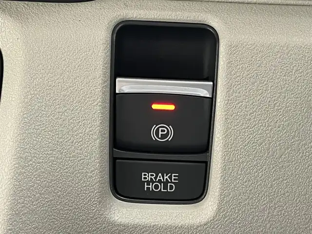 ホンダ Ｎ ＢＯＸ 滋賀県 2024(令6)年 0.4万km プレミアムサンライトホワイトパール 純正８インチナビ/（AM/FM/CD/DVD/フルセグTV/Bluetooth/USB）/バックカメラ/片側パワースライドドア/前席シートヒーター/前方ドライブレコーダー/追従型クルーズコントロール/LEDヘッドライト/電動パーキングブレーキ/ブレーキホールド/ステアリングスイッチ/ETC