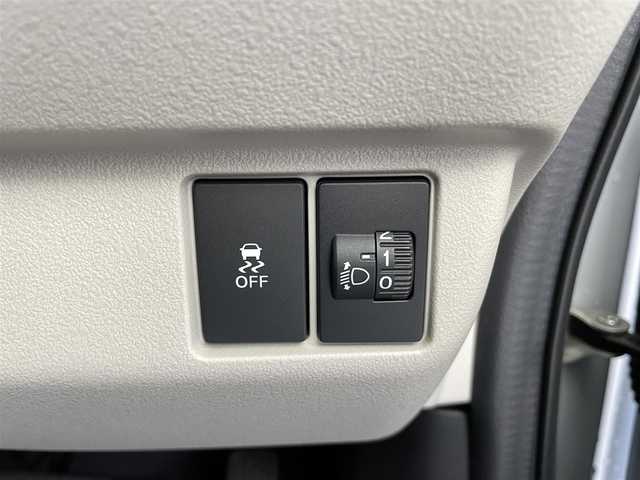 ホンダ Ｎ ＢＯＸ 福井県 2024(令6)年 0.4万km プレミアムサンライトホワイトパール 純正８インチナビ/【AM/FM/CD/DVD/フルセグTV/Bluetooth/USB】/バックカメラ/ETC/片側パワースライドドア/前席シートヒーター/前方ドライブレコーダー/追従型クルーズコントロール/オートライト/LEDヘッドライト/電動パーキングブレーキ/ブレーキホールド/ステアリングスイッチ