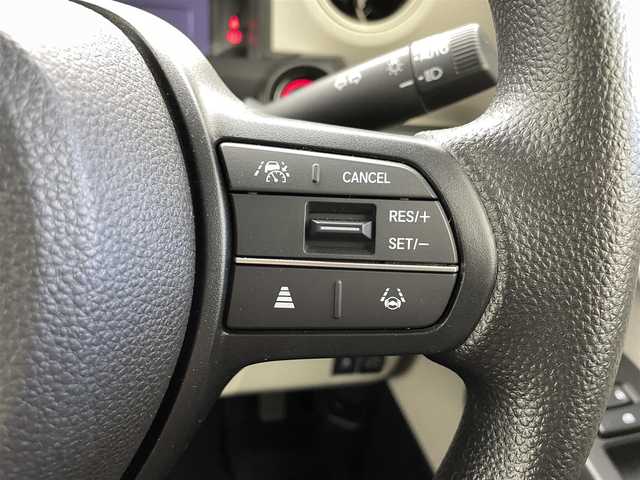 ホンダ Ｎ ＢＯＸ 福井県 2024(令6)年 0.4万km プレミアムサンライトホワイトパール 純正８インチナビ/【AM/FM/CD/DVD/フルセグTV/Bluetooth/USB】/バックカメラ/ETC/片側パワースライドドア/前席シートヒーター/前方ドライブレコーダー/追従型クルーズコントロール/オートライト/LEDヘッドライト/電動パーキングブレーキ/ブレーキホールド/ステアリングスイッチ