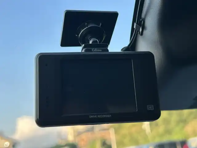 ダイハツ ミラ イース X SAⅢ 大阪府 2020(令2)年 3万km ホワイト 社外ナビ（Bluetooth/CD/iPod/AUX)/衝突被害軽減システム/横滑り防止装置/アイドリングストップ/コーナーセンサー/ドライブレコーダー/社外フロアマット/ETC