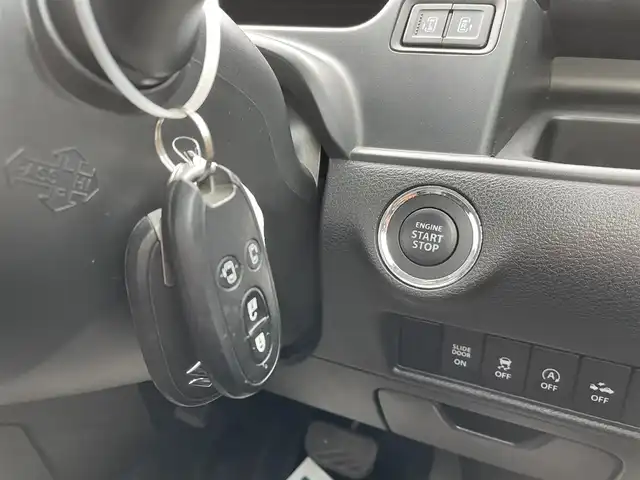 スズキ ソリオ バンディット HV MV Dカメラ ブレーキS 千葉県 2017(平29)年 6.7万km ピュアホワイトP 純正メーカーオプションナビ/・CD/DVD/Bluetooth/フルセグ/全周囲カメラ/両側パワースライドドア/デュアルカメラブレーキサポート/誤発進抑制機能/車線逸脱警報/先行車発進告知/クルーズコントロール/スマートキー/車線逸脱警報/純正LEDヘッドライト/フォグランプ/純正15インチアルミホイール/本革巻きステアリング/ドアバイザー/サイドエアバッグ