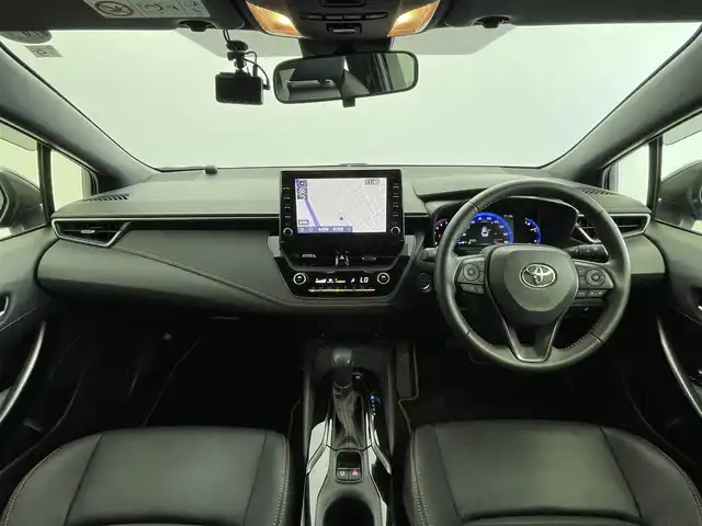 トヨタ カローラツーリング ハイブリッド ダブルバイビー 群馬県 2022(令4)年 2.6万km ブラックマイカ 純正８インチディスプレイオーディオ　バックカメラ　レーダークルーズコントロール　ＢＳＭ　ハーフレザーシート　シートヒーター　純正１７インチマットブラックＡＷ　ステアリングリモコン　ＥＴＣ２．０　禁煙車