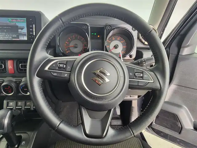 スズキ ジムニー XC 愛知県 2020(令2)年 3.9万km ブルーイッシュブラックパール3 前後ドラレコ/ＥＴＣ/クルーズコントロール/社芸ナビ/（フルセグＴＶ　ＣＤ　ＤＶＤ　Ｂｌｕｅｔｏｏｔｈ）/純正アルミホイール/オートライト/純正ＬＥＤライト/衝突軽減ブレーキ　/革ステアリング/横滑り防止装置/背面タイヤ