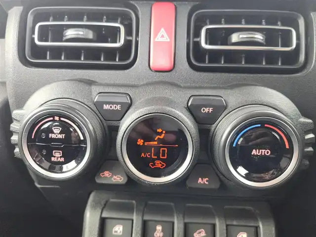 スズキ ジムニー XC 愛知県 2020(令2)年 3.9万km ブルーイッシュブラックパール3 前後ドラレコ/ＥＴＣ/クルーズコントロール/社芸ナビ/（フルセグＴＶ　ＣＤ　ＤＶＤ　Ｂｌｕｅｔｏｏｔｈ）/純正アルミホイール/オートライト/純正ＬＥＤライト/衝突軽減ブレーキ　/革ステアリング/横滑り防止装置/背面タイヤ