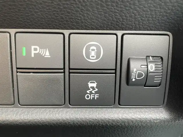 ホンダ フィット クロスター 東京都 2020(令2)年 2.9万km サーフブルー Honda SENSING/・衝突軽減ブレーキ/・誤発進抑制機能/・路外逸脱抑制機能/・アダプティブクルーズコントロール/・先行車発進お知らせ機能/プッシュスタート/アイドリングストップ/スマートキー/ETC/バックカメラ/純正ナビ/純正フロアマット/純正アルミホイール/オートライト/純正LEDヘッドライト