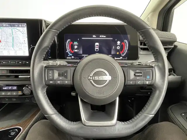 日産 オーラ G レザーエディション 大分県 2022(令4)年 5.2万km 黒 純正ディスプレイオーディオ/(Bluetooth/カープレイ/HDMI）/インテリジェントエマージェンシーブレーキ/踏み間違い衝突防止アシスト/標識検知機能/車線逸脱警報/ふらつき警報/車線逸脱防止支援システム/車両接近通報装置/ＢＯＳＥサウンド/全周囲カメラ/デジタルインナーミラー/ＢＳＭ/プロパイロット/ＴＶキャンセラー/ワイヤレス充電器/ビルトインＥＴＣ２．０/社外ドライブレコーダー前後/ＵＳＢ接続端子/プッシュスタート