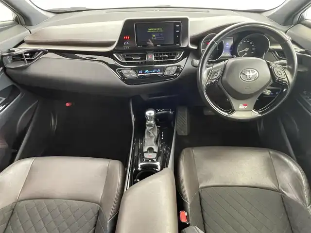トヨタ Ｃ－ＨＲ G 大分県 2017(平29)年 9.8万km ブラックマイカ 社外ナビ/バックカメラ/BT.TV/ETC/レーダークルーズコントロール/スマートキー/純正フロアマット/ハーフレザーシート/前席シートヒーター/純正18インチアルミホイール/レーンキープアシスト/横滑り防止システム/衝突軽減ブレーキ/LEDヘッドライト