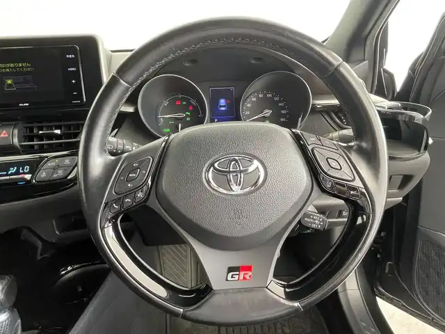トヨタ Ｃ－ＨＲ G 大分県 2017(平29)年 9.8万km ブラックマイカ 社外ナビ/バックカメラ/BT.TV/ETC/レーダークルーズコントロール/スマートキー/純正フロアマット/ハーフレザーシート/前席シートヒーター/純正18インチアルミホイール/レーンキープアシスト/横滑り防止システム/衝突軽減ブレーキ/LEDヘッドライト