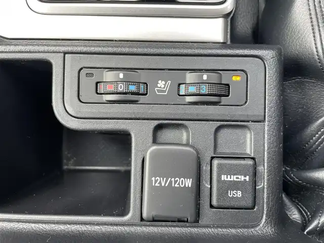 トヨタ ランドクルーザー プラド TX Lパッケージ 千葉県 2023(令5)年 2.7万km ホワイトパールクリスタルシャイン モデリスタエアロ(F/R)/サンルーフ/黒レザーシート/ALPINEビッグX11インチSDナビ【XF11NX】/・CD/DVD/MSV/Bluetooth/フルセグTV/ALPINEデジタルインナーミラー/前席パワーシート/前席シートヒーター/前席シートベンチレーション/トヨタセーフティーセンス/・プリクラッシュセーフティー/・レーンキープアシスト/・ロードサインアシスト/・オートマチックハイビーム/・アダプティブクルーズコントロール/電動格納サードシート/バックカメラ/スマートキー/前後コーナーセンサー/ルーフレール/ウッドコンビステアリング/サイドステップ/純正LEDヘッドライト/フォグランプ/ETC/社外ドライブレコーダー/サイド＆カーテンエアバッグ