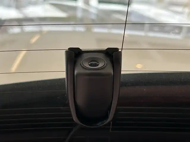 マツダ マツダ３ファストバック 15S 100周年特別記念車 岐阜県 2020(令2)年 6.8万km スノーフレイクホワイトパールマイカ BOSEプレミアムサウンド/マツダ純正ナビゲーション/マツダ・レーダー・クルーズ・コントロール(MRCC)/フルセグテレビ/アラウンドビューカメラ/Bluetooth/AppleCarPlay/CD・DVD再生/前後ドライブレコーダー/ETC/革シート/シートヒーター/パワーシート/純正フロアマット/オートライト/オートマチックハイビーム/LEDヘッドライト/純正アルミホイール