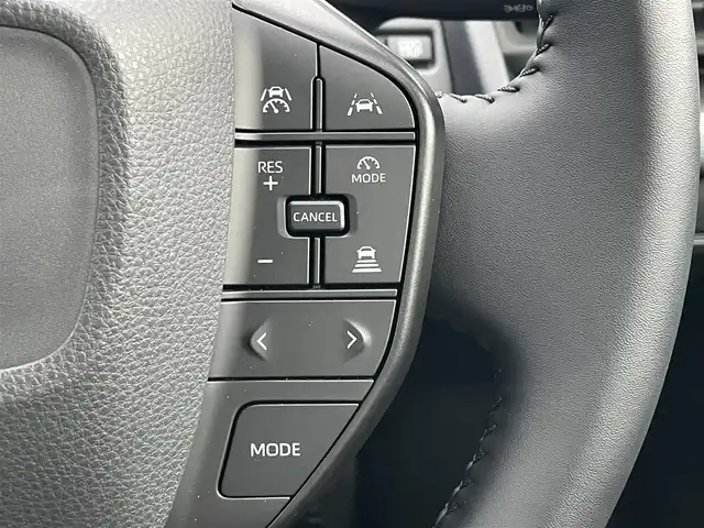 トヨタ プリウス U 滋賀県 2025(令7)年 0.6万km グレー 純正ディスプレイオーディオ/(Bluetooth/フルセグ/carplay)/トヨタセーフティーセンス/・プリクラッシュセーフティ/・レーダークルーズコントロール/・レーンキープアシスト/・標識認識/・先行車発進告知/・Autoハイビーム/LEDオートライト/電動パーキング/ブレーキホールド/バックカメラ/ETC2.0/USB/電動格納ミラー/100V電源