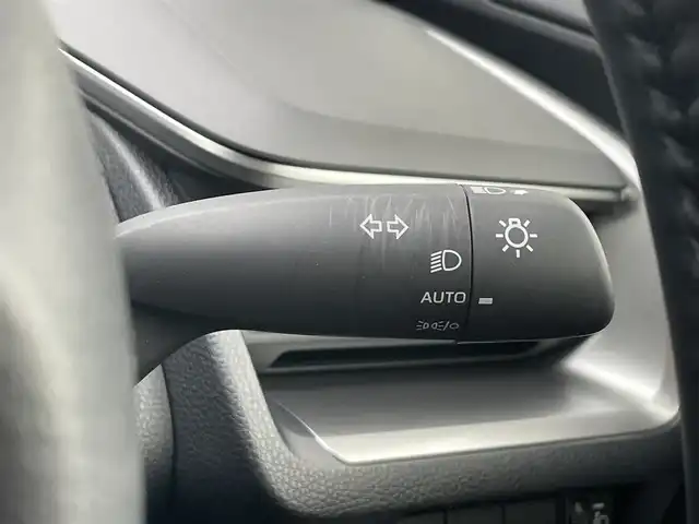 トヨタ プリウス U 滋賀県 2025(令7)年 0.6万km グレー 純正ディスプレイオーディオ/(Bluetooth/フルセグ/carplay)/トヨタセーフティーセンス/・プリクラッシュセーフティ/・レーダークルーズコントロール/・レーンキープアシスト/・標識認識/・先行車発進告知/・Autoハイビーム/LEDオートライト/電動パーキング/ブレーキホールド/バックカメラ/ETC2.0/USB/電動格納ミラー/100V電源