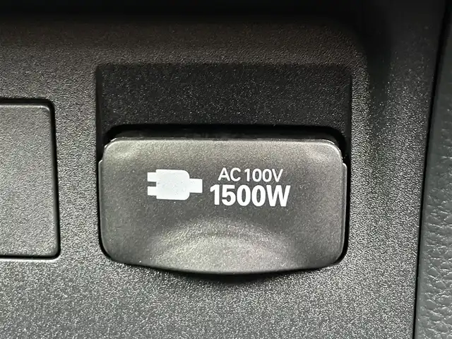 トヨタ プリウス U 滋賀県 2025(令7)年 0.6万km グレー 純正ディスプレイオーディオ/(Bluetooth/フルセグ/carplay)/トヨタセーフティーセンス/・プリクラッシュセーフティ/・レーダークルーズコントロール/・レーンキープアシスト/・標識認識/・先行車発進告知/・Autoハイビーム/LEDオートライト/電動パーキング/ブレーキホールド/バックカメラ/ETC2.0/USB/電動格納ミラー/100V電源