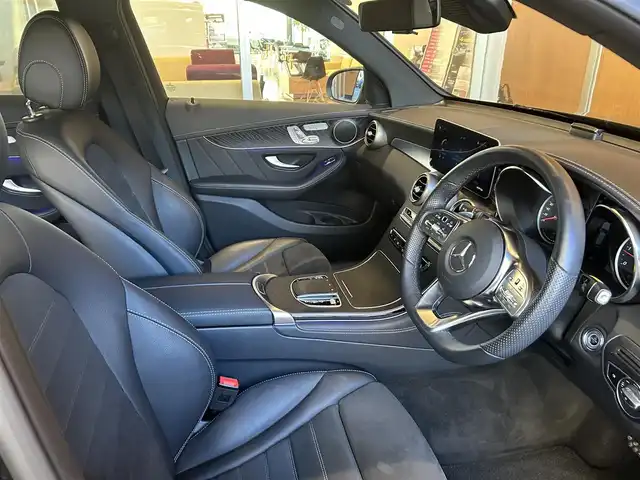 メルセデス・ベンツ ＧＬＣ２２０ d 4マチック AMGライン 宮城県 2020(令2)年 1.9万km 黒 レーダーセーフティパッケージ/パノラミックスライディングルーフ/純正ナビゲーションシステム/フルセグTV/360°カメラシステム/ハーフレザーシート/シートヒーター/メモリ機能付きパワーシート/マルチビームLEDヘッドライト/アダプティブハイビームアシスト/キーレスゴー/パワーバックドア/純正19インチAW/ルーフレール/ワイヤレスチャージング/ETC2.0車載器/ドライブレコーダー