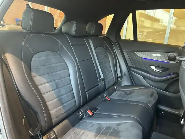 メルセデス・ベンツ ＧＬＣ２２０ d 4マチック AMGライン 宮城県 2020(令2)年 1.9万km 黒 レーダーセーフティパッケージ/パノラミックスライディングルーフ/純正ナビゲーションシステム/フルセグTV/360°カメラシステム/ハーフレザーシート/シートヒーター/メモリ機能付きパワーシート/マルチビームLEDヘッドライト/アダプティブハイビームアシスト/キーレスゴー/パワーバックドア/純正19インチAW/ルーフレール/ワイヤレスチャージング/ETC2.0車載器/ドライブレコーダー