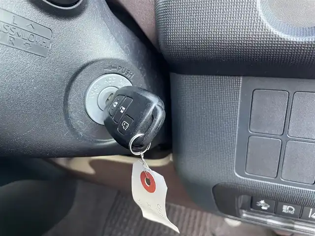 トヨタ スペイド F 島根県 2017(平29)年 4.3万km ダークブラウンマイカメタリック 登録時走行距離43075km/純正ナビ（フルセグTV・Bluetooth・CD・FM・AM）/バックカメラ/パワースライドドア/衝突被害軽減システム/レーンキープアシスト/ヘッドライトレベライザー/横滑り防止装置/電動格納ウィンカーミラー/ETC