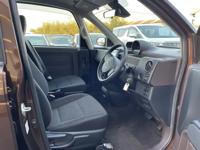 トヨタ スペイド F 島根県 2017(平29)年 4.3万km ダークブラウンマイカメタリック 登録時走行距離43075km/純正ナビ（フルセグTV・Bluetooth・CD・FM・AM）/バックカメラ/パワースライドドア/衝突被害軽減システム/レーンキープアシスト/ヘッドライトレベライザー/横滑り防止装置/電動格納ウィンカーミラー/ETC