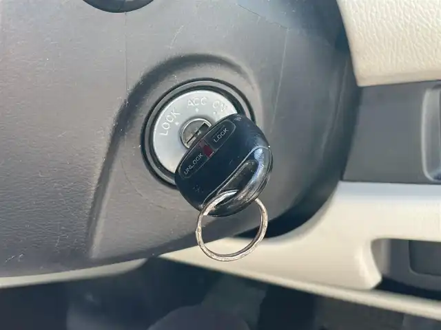 三菱 ｅＫワゴン M 新潟県 2013(平25)年 8.5万km パープリッシュネイビーパール ワンオーナー/社外ホイールスタッドレスタイヤ装着/アイドリングストップ/ドアバイザー/純正フロアマット/電動格納ドアミラー/レベライザー