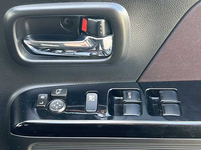 スズキ ワゴンＲ スティングレー HYBRID T 山形県 2017(平29)年 5.6万km ブルーイッシュブラックパール3 4WD/禁煙車/デュアルカメラブレーキサポート/クルーズコントロール/レーンキープアシスト/純正ナビ/（Bluetooth/CD/フルセグ)/全方位カメラ/LEDオートライト/オートマチックハイビーム/フォグランプ/DN席シートヒーター/ステアリングスイッチ/パドルシフト/純正AW/電動格納ウィンカーミラー/スマートキー×2/エンジンスターター