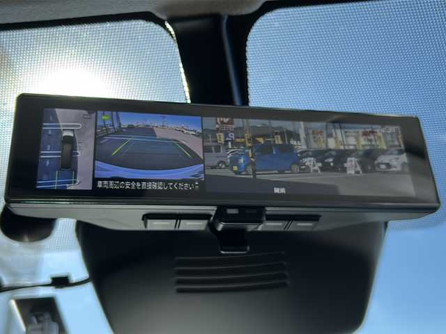 日産 セレナ e－パワー ハイウェイスター V 岐阜県 2023(令5)年 5.1万km パールⅡ 登録時走行距離50196km/カラーコード　XKJ　(プリズムホワイト/スーパーブラック)/フリップダウンモニター/全方位カメラ/純正ＳＤナビ/バックカメラ/フルセグＴＶ/両側パワースライドドア/2トーン/レーンキープアシスト/クルーズコントロール/コーナーセンサー/ドライブレコーダー/ビルトインＥＴＣ/禁煙車/プッシュスタート/スマートキー/スペアキー/パーキングアシスト/USB入力端子/純正アルミホイール/LEDヘッドライト/オートライト