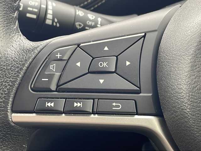 日産 セレナ ハイウェイスター G 兵庫県 2016(平28)年 6.5万km ブリリアントホワイトパール ・純正9インチナビ/・CD・DVD・Blu-ray・USB・SD・BT/・フルセグTV/・アラウンドビューモニター/・バックカメラ/・パーキングアシスト/・電子パーキングブレーキ/・オートホールド/・前方ドライブレコーダー/・ビルトインETC/・ハンズフリーパワースライドドア/・両側パワースライドドア/・プロパイロット/・車線逸脱警報/・車線逸脱防止支援/・エマージェンシーブレーキ/・標識検知/・クリアランスソナー/・ふらつき警報/・レーダークルーズコントロール/・横滑り防止装置/・インテリジェントルームミラー/・アイドリングストップ/・革巻きステアリング/・ステアリングスイッチ/・ドアバイザー/・ウインカーミラー/・フォグランプ/・LEDヘッドランプ/・電動格納ミラー/・純正フロアマット/・純正アルミホイール/・スマートキー/・プッシュスタート/・2列目サンシェード