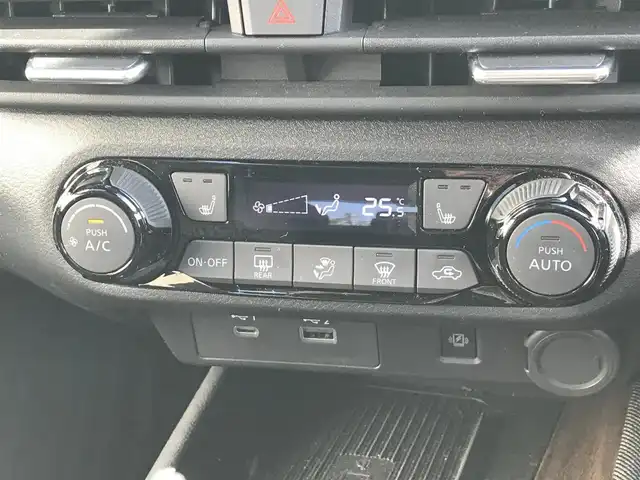 日産 オーラ G レザーエディション 富山県 2022(令4)年 6.2万km 黒 BOSEサウンド/純正ナビ/フルセグTV/Bluetooth/全周囲カメラ/ドライブレコーダー/デジタルインナーミラー/プロパイロット/衝突被害軽減ブレーキ/コーナーセンサー/レーンキープアシスト/レーダークルーズコントロール/レザーシート/シートヒーター/プッシュスタート/スマートキー/ETC2.0