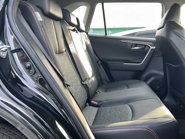 トヨタ ＲＡＶ４ アドベンチャー 徳島県 2021(令3)年 1.6万km アティチュードブラックマイカ 純正メモリナビ/（BT/フルセグ/USB）/4WD/全方位カメラ/追従式クルーズコントロール/ブラインドスポットモニター/前後コーナーセンサー/合皮シート/純正19インチAW/LEDヘッドライト/純正フロアマット/前席パワーシート/ドライブレコーダー/ビルトインETC