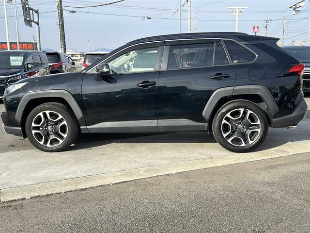 トヨタ ＲＡＶ４ アドベンチャー 徳島県 2021(令3)年 1.6万km アティチュードブラックマイカ 純正メモリナビ/（BT/フルセグ/USB）/4WD/全方位カメラ/追従式クルーズコントロール/ブラインドスポットモニター/前後コーナーセンサー/合皮シート/純正19インチAW/LEDヘッドライト/純正フロアマット/前席パワーシート/ドライブレコーダー/ビルトインETC