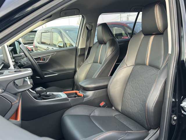 トヨタ ＲＡＶ４ アドベンチャー 徳島県 2021(令3)年 1.6万km アティチュードブラックマイカ 純正メモリナビ/（BT/フルセグ/USB）/4WD/全方位カメラ/追従式クルーズコントロール/ブラインドスポットモニター/前後コーナーセンサー/合皮シート/純正19インチAW/LEDヘッドライト/純正フロアマット/前席パワーシート/ドライブレコーダー/ビルトインETC