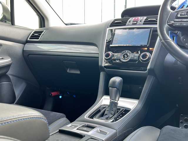 スバル レヴォーグ 2．0GT－S アイサイト 山形県 2015(平27)年 2.4万km クリスタルホワイトP 4WD/アイサイト/STIエアロパーツ/純正ナビ/（Bluetooth/CD/DVD/フルセグ)/バックカメラ/LEDオートライト/フォグランプ/ハーフレザーシート/DN席パワーシート/ステアリングスイッチ/パドルシフト/電動パーキングブレーキ/レーダー探知機/ETC/社外AW/純正フロアマット/電動格納ウィンカーミラー/スマートキー×2/ドアバイザー