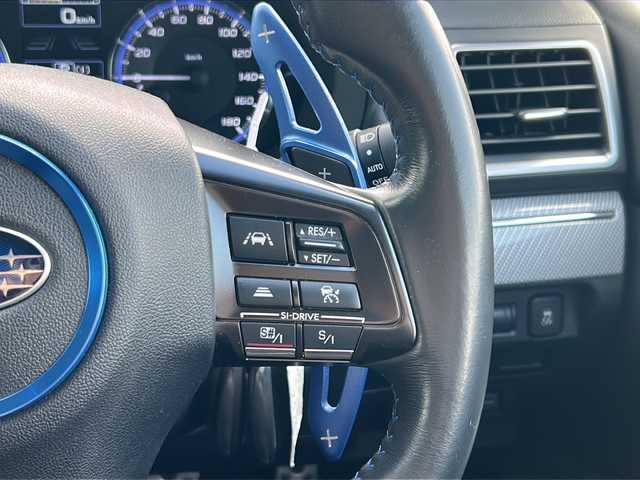 スバル レヴォーグ 2．0GT－S アイサイト 山形県 2015(平27)年 2.4万km クリスタルホワイトP 4WD/アイサイト/STIエアロパーツ/純正ナビ/（Bluetooth/CD/DVD/フルセグ)/バックカメラ/LEDオートライト/フォグランプ/ハーフレザーシート/DN席パワーシート/ステアリングスイッチ/パドルシフト/電動パーキングブレーキ/レーダー探知機/ETC/社外AW/純正フロアマット/電動格納ウィンカーミラー/スマートキー×2/ドアバイザー