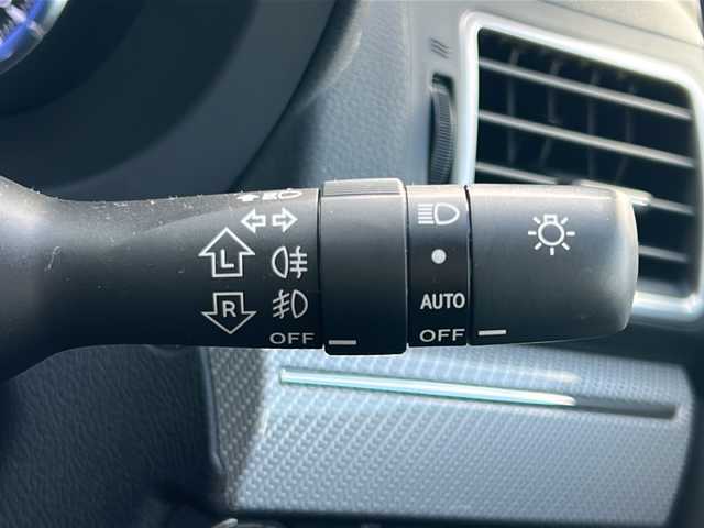 スバル レヴォーグ 2．0GT－S アイサイト 山形県 2015(平27)年 2.4万km クリスタルホワイトP 4WD/アイサイト/STIエアロパーツ/純正ナビ/（Bluetooth/CD/DVD/フルセグ)/バックカメラ/LEDオートライト/フォグランプ/ハーフレザーシート/DN席パワーシート/ステアリングスイッチ/パドルシフト/電動パーキングブレーキ/レーダー探知機/ETC/社外AW/純正フロアマット/電動格納ウィンカーミラー/スマートキー×2/ドアバイザー