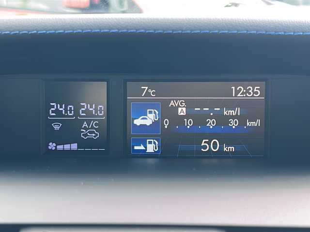 スバル レヴォーグ 2．0GT－S アイサイト 山形県 2015(平27)年 2.4万km クリスタルホワイトP 4WD/アイサイト/STIエアロパーツ/純正ナビ/（Bluetooth/CD/DVD/フルセグ)/バックカメラ/LEDオートライト/フォグランプ/ハーフレザーシート/DN席パワーシート/ステアリングスイッチ/パドルシフト/電動パーキングブレーキ/レーダー探知機/ETC/社外AW/純正フロアマット/電動格納ウィンカーミラー/スマートキー×2/ドアバイザー