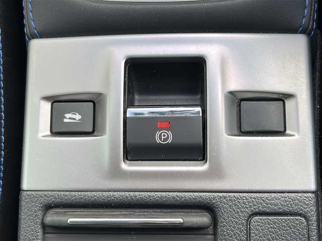 スバル レヴォーグ 2．0GT－S アイサイト 山形県 2015(平27)年 2.4万km クリスタルホワイトP 4WD/アイサイト/STIエアロパーツ/純正ナビ/（Bluetooth/CD/DVD/フルセグ)/バックカメラ/LEDオートライト/フォグランプ/ハーフレザーシート/DN席パワーシート/ステアリングスイッチ/パドルシフト/電動パーキングブレーキ/レーダー探知機/ETC/社外AW/純正フロアマット/電動格納ウィンカーミラー/スマートキー×2/ドアバイザー