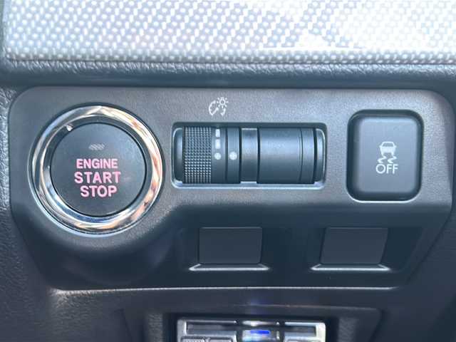 スバル レヴォーグ 2．0GT－S アイサイト 山形県 2015(平27)年 2.4万km クリスタルホワイトP 4WD/アイサイト/STIエアロパーツ/純正ナビ/（Bluetooth/CD/DVD/フルセグ)/バックカメラ/LEDオートライト/フォグランプ/ハーフレザーシート/DN席パワーシート/ステアリングスイッチ/パドルシフト/電動パーキングブレーキ/レーダー探知機/ETC/社外AW/純正フロアマット/電動格納ウィンカーミラー/スマートキー×2/ドアバイザー