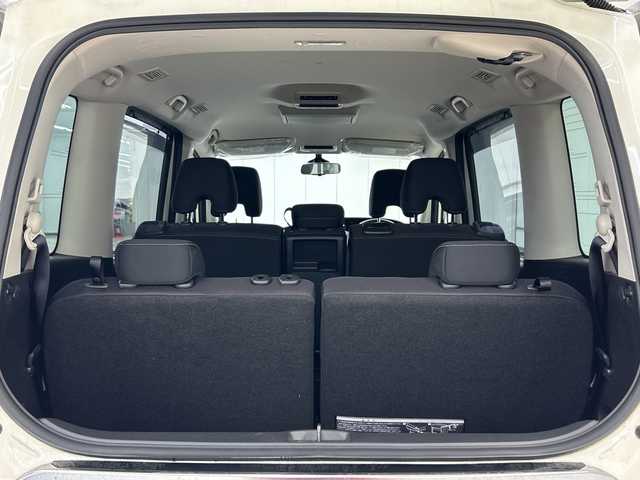 日産 セレナ ハイウェイスター プロパイロットED 神奈川県 2017(平29)年 4.7万km ブリリアントホワイトパール プロパイロット/純正9インチSDナビ(MM516D-L)/衝突被害軽減システム/車線逸脱警報/バックカメラ/オートクルーズコントロール/フリップダウンモニター/ハンズフリーオートスライドドア/両側パワースライドドア/横滑り防止装置/ETC/アイドリングストップ/LEDヘッドライト/オートライト/ウィンカーミラー/電動格納ミラー/純正16インチAW/プッシュスタート/スマートキー/フロアマット/スペアキー/取扱説明書