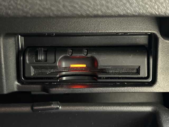 日産 セレナ ハイウェイスター プロパイロットED 神奈川県 2017(平29)年 4.7万km ブリリアントホワイトパール プロパイロット/純正9インチSDナビ(MM516D-L)/衝突被害軽減システム/車線逸脱警報/バックカメラ/オートクルーズコントロール/フリップダウンモニター/ハンズフリーオートスライドドア/両側パワースライドドア/横滑り防止装置/ETC/アイドリングストップ/LEDヘッドライト/オートライト/ウィンカーミラー/電動格納ミラー/純正16インチAW/プッシュスタート/スマートキー/フロアマット/スペアキー/取扱説明書