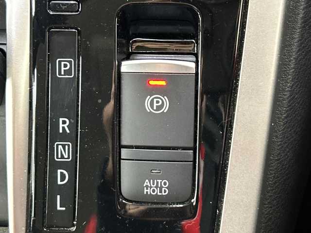 日産 セレナ ハイウェイスター プロパイロットED 神奈川県 2017(平29)年 4.7万km ブリリアントホワイトパール プロパイロット/純正9インチSDナビ(MM516D-L)/衝突被害軽減システム/車線逸脱警報/バックカメラ/オートクルーズコントロール/フリップダウンモニター/ハンズフリーオートスライドドア/両側パワースライドドア/横滑り防止装置/ETC/アイドリングストップ/LEDヘッドライト/オートライト/ウィンカーミラー/電動格納ミラー/純正16インチAW/プッシュスタート/スマートキー/フロアマット/スペアキー/取扱説明書