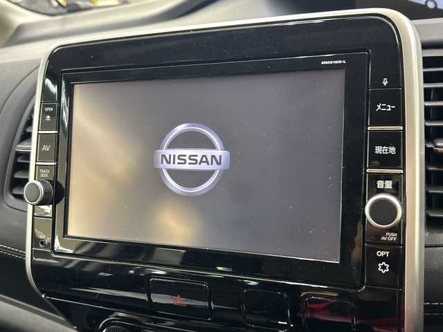 日産 セレナ ハイウェイスター プロパイロットED 神奈川県 2017(平29)年 4.7万km ブリリアントホワイトパール プロパイロット/純正9インチSDナビ(MM516D-L)/衝突被害軽減システム/車線逸脱警報/バックカメラ/オートクルーズコントロール/フリップダウンモニター/ハンズフリーオートスライドドア/両側パワースライドドア/横滑り防止装置/ETC/アイドリングストップ/LEDヘッドライト/オートライト/ウィンカーミラー/電動格納ミラー/純正16インチAW/プッシュスタート/スマートキー/フロアマット/スペアキー/取扱説明書