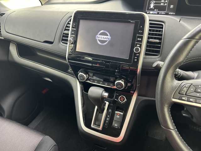 日産 セレナ ハイウェイスター プロパイロットED 神奈川県 2017(平29)年 4.7万km ブリリアントホワイトパール プロパイロット/純正9インチSDナビ(MM516D-L)/衝突被害軽減システム/車線逸脱警報/バックカメラ/オートクルーズコントロール/フリップダウンモニター/ハンズフリーオートスライドドア/両側パワースライドドア/横滑り防止装置/ETC/アイドリングストップ/LEDヘッドライト/オートライト/ウィンカーミラー/電動格納ミラー/純正16インチAW/プッシュスタート/スマートキー/フロアマット/スペアキー/取扱説明書