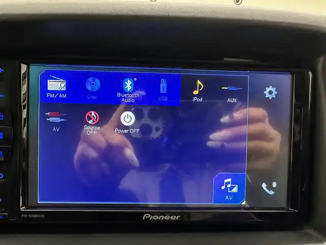 スズキ エブリイ PC 兵庫県 2022(令4)年 3.9万km クールカーキPM ・純正ＤＡ(CD/DVD/BT)/・バックカメラ/・リフトＵＰ２インチ/・社外ＬＥＤヘッドライト/・社外シフトノブ/・社外シフトブーツ/・社外フューエルリッドカバー/・リアラダー/・スキッドプレート/・オーバーヘッドコンソール/・車内カーテンレール/・社外ハンドル(純正ハンドル積み込み)/・社外ドアバイザー/・ヘッドライトレベライザー