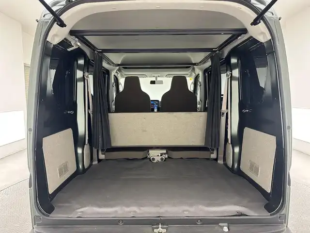 スズキ エブリイ PC 兵庫県 2022(令4)年 3.9万km クールカーキPM ・純正ＤＡ(CD/DVD/BT)/・バックカメラ/・リフトＵＰ２インチ/・社外ＬＥＤヘッドライト/・社外シフトノブ/・社外シフトブーツ/・社外フューエルリッドカバー/・リアラダー/・スキッドプレート/・オーバーヘッドコンソール/・車内カーテンレール/・社外ハンドル(純正ハンドル積み込み)/・社外ドアバイザー/・ヘッドライトレベライザー