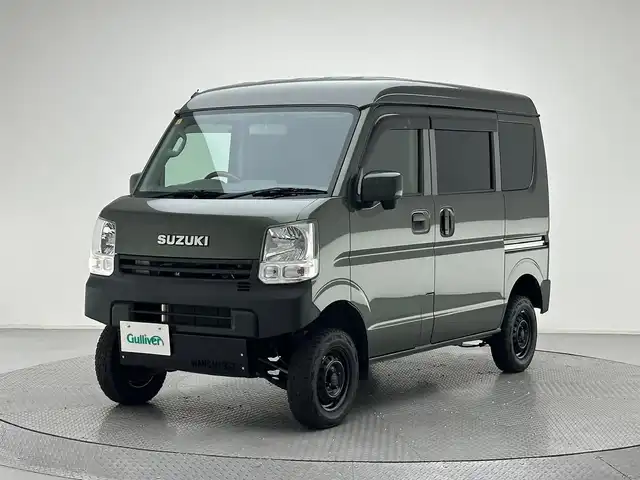 スズキ エブリイ PC 兵庫県 2022(令4)年 3.9万km クールカーキPM ・純正ＤＡ(CD/DVD/BT)/・バックカメラ/・リフトＵＰ２インチ/・社外ＬＥＤヘッドライト/・社外シフトノブ/・社外シフトブーツ/・社外フューエルリッドカバー/・リアラダー/・スキッドプレート/・オーバーヘッドコンソール/・車内カーテンレール/・社外ハンドル(純正ハンドル積み込み)/・社外ドアバイザー/・ヘッドライトレベライザー