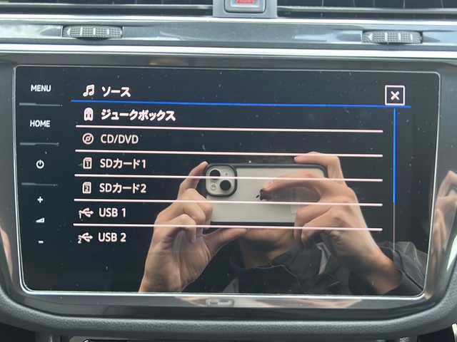 フォルクスワーゲン ティグアン TSI Rライン 京都府 2018(平30)年 4.1万km 白 純正メーカーナビ/・DVD/CD/BT/・フルセグテレビ/ETC2.0/全周囲カメラ/バックカメラ/衝突軽減ブレーキ/レーンキープアシスト/クルーズコントロール/革巻きステアリング/ステアリングスイッチ/パドルシフト/シートヒーター（全席）/ルーフレール/前後コーナーセンサー/LEDヘッドライト/スマートキー×2/純正19インチアルミホイール/純正フロアマット/取扱説明書/ナビ取扱説明書/保証書