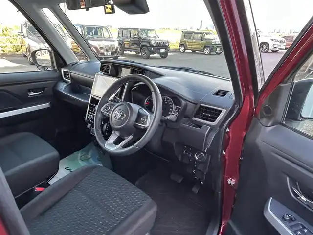 トヨタ ルーミー カスタムG 佐賀県 2021(令3)年 3.4万km ファイアークォーツレッドM 純正9インチディスプレイオーディオ/・フルセグTV/AM/FM/USB/Bluetooth/・Apple Car Play/Android Auto/バックカメラ/前後ドライブレコーダー/ビルトインETC/両側パワースライドドア/電子パーキングブレーキ/・AUTO HOLD機能/DN席シートヒーター/後席サンシェード/ISOFIX対応/革巻きステアリング/ステアリングリモコン/純正14インチアルミホイール/純正LEDヘッドライト/・オートマチックハイビーム/純正LEDフォグランプ/純正フロアマット/純正ドアバイザ―/取扱説明書/スペアキー１本/スマートアシスト/・レーダークルーズコントロール/・先行車発進お知らせ機能/・車線逸脱警報機能/・衝突軽減ブレーキ/・標識認識機能/・ふらつき警報/・クリアランスソナー