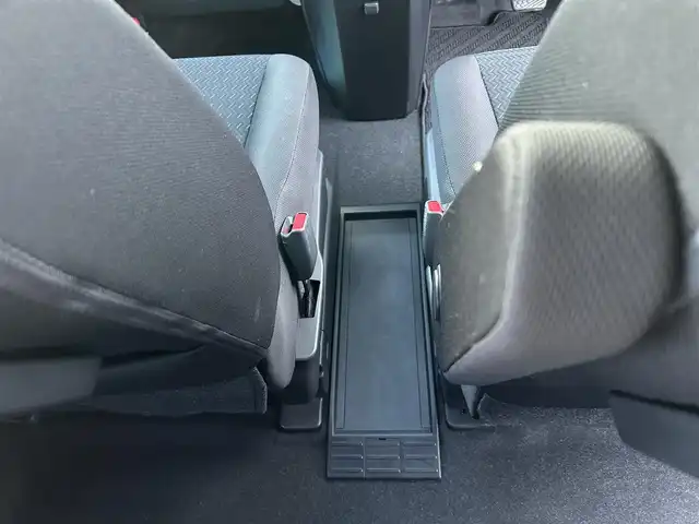 トヨタ ルーミー カスタムG 佐賀県 2021(令3)年 3.4万km ファイアークォーツレッドM 純正9インチディスプレイオーディオ/・フルセグTV/AM/FM/USB/Bluetooth/・Apple Car Play/Android Auto/バックカメラ/前後ドライブレコーダー/ビルトインETC/両側パワースライドドア/電子パーキングブレーキ/・AUTO HOLD機能/DN席シートヒーター/後席サンシェード/ISOFIX対応/革巻きステアリング/ステアリングリモコン/純正14インチアルミホイール/純正LEDヘッドライト/・オートマチックハイビーム/純正LEDフォグランプ/純正フロアマット/純正ドアバイザ―/取扱説明書/スペアキー１本/スマートアシスト/・レーダークルーズコントロール/・先行車発進お知らせ機能/・車線逸脱警報機能/・衝突軽減ブレーキ/・標識認識機能/・ふらつき警報/・クリアランスソナー