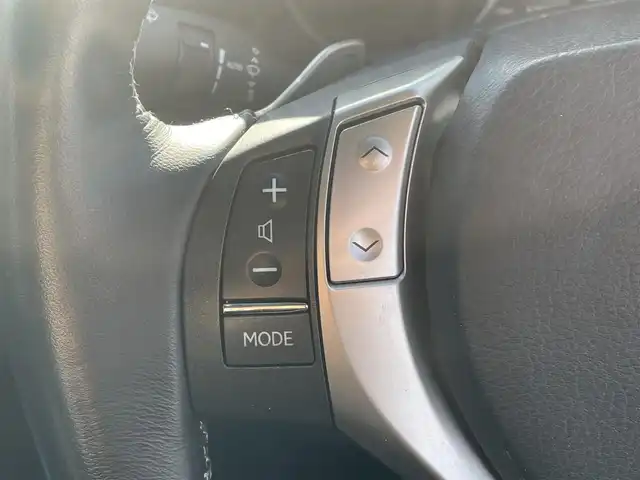 レクサス ＧＳ 250 Iパッケージ 群馬県 2013(平25)年 6.4万km ホワイトパールクリスタルシャイン 純正HDDナビ/CD・DVD・BT・フルセグ/プレミアムサウンドシステム/バックカメラ/ビルトインETC/パドルシフト/クルーズコントロール/レザーシート・パワーシート/シートヒーター・ベンチレーション/ステアリングヒーター/電動リアシェード/LEDヘッドライト/ヘッドライトウォッシャー/TVキット/取説・保証書/スマートキー×2/カードキー